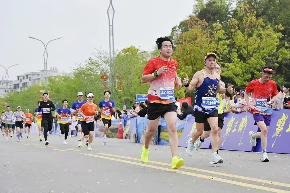 奔跑在怀宁县里的马拉松赛事魅力